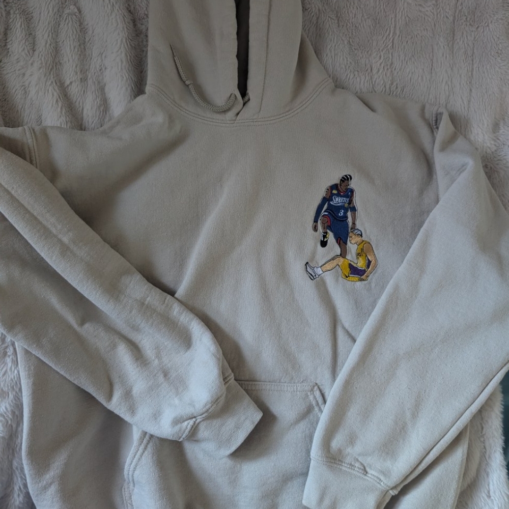 Allen Iverson's "Stepover" over Tyronn Lue embroidered hoodie